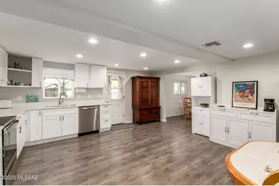1717 E Allen Road, Tucson, AZ 85719 - Photo 9