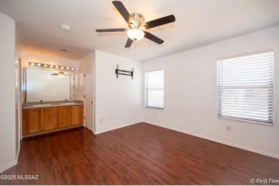 8619 S Desert Dove Drive, Tucson, AZ 85747 - Photo 15