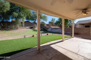 8619 S Desert Dove Dr, Tucson, AZ 85747 - Photo 33