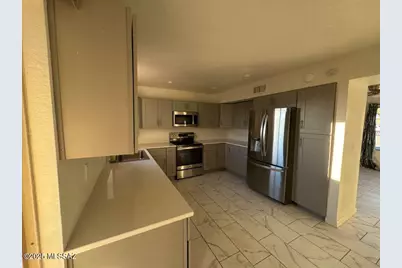 7836 N Soledad Avenue, Tucson, AZ 85741 - Photo 11