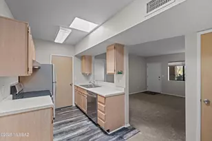 7666 E 22nd St, Tucson, AZ 85710 - Photo 11