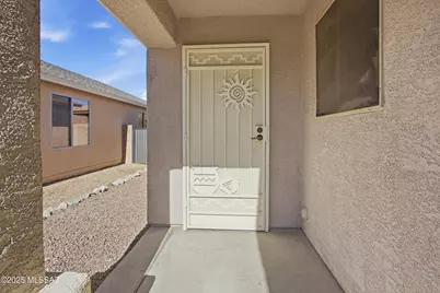 8807 E Mountain Spring Drive, Tucson, AZ 85747 - Photo 7