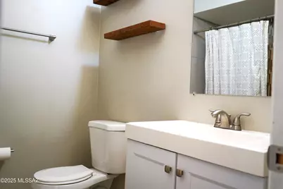 7465 E 20th Street, Tucson, AZ 85710 - Photo 23