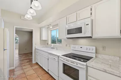 1565 N Paseo Cerca, Green Valley, AZ 85614 - Photo 9