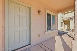 33728 S Colony Dr, Red Rock, AZ 85145 - Photo 3