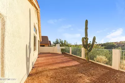 11151 N Desert Flower Drive, Tucson, AZ 85737 - Photo 15
