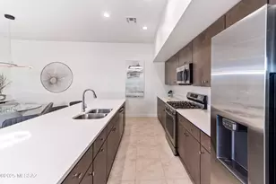 1184 E Liggins St, Tucson, AZ 85713 - Photo 9