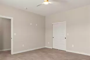 127 Via Venezuela, Rio Rico, AZ 85648 - Photo 13