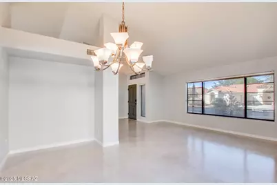 7246 E Shoreline Drive, Tucson, AZ 85715 - Photo 11