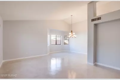 7246 E Shoreline Drive, Tucson, AZ 85715 - Photo 7