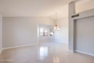 7246 E Shoreline Dr, Tucson, AZ 85715 - Photo 7