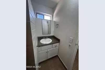 139 E 35th Street, Tucson, AZ 85713 - Photo 15