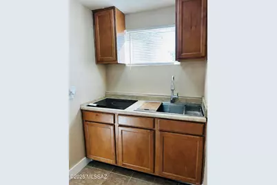 139 E 35th Street, Tucson, AZ 85713 - Photo 13