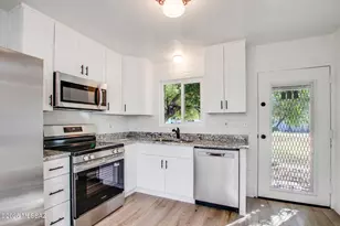 703 W Las Lomitas Rd, Tucson, AZ 85704 - Photo 1