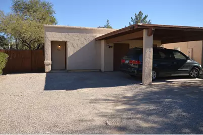 1618 N Columbus Boulevard, Tucson, AZ 85712 - Photo 1