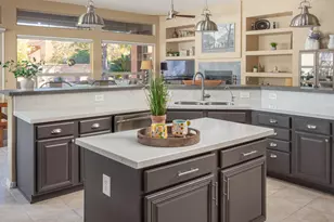 13828 N Topflite Dr, Oro Valley, AZ 85755 - Photo 11