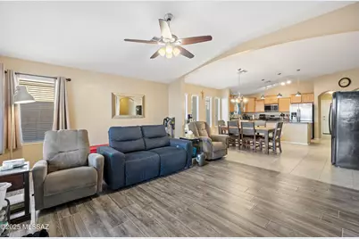 8290 W Melanitta Drive, Tucson, AZ 85757 - Photo 11