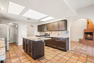 12831 N Meadview Way, Oro Valley, AZ 85755 - Photo 11