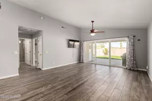 2540 W Cezanne Cir, Tucson, AZ 85741 - Photo 9