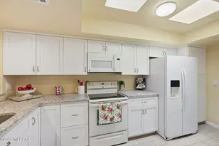 7808 N La Canada Dr, Tucson, AZ 85704 - Photo 9