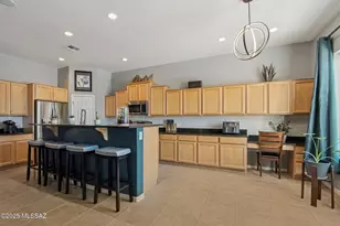 7837 N Blakey Ln, Tucson, AZ 85743 - Photo 9
