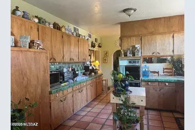 570 N Morley Avenue, Nogales, AZ 85621 - Photo 5