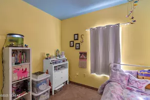 1999 W Bramburgh Ct, Tucson, AZ 85713 - Photo 11