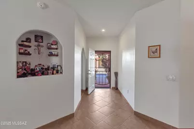 1999 W Bramburgh Court, Tucson, AZ 85713 - Photo 3