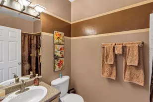 1999 W Bramburgh Ct, Tucson, AZ 85713 - Photo 13
