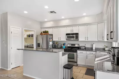 8321 N Amber Burst Drive, Tucson, AZ 85743 - Photo 21