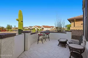 2504 E Josephine View Dr, Green Valley, AZ 85614 - Photo 5