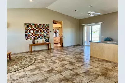 2012 W Via Nuevo Leon, Green Valley, AZ 85622 - Photo 13