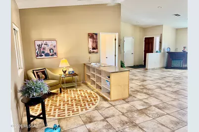 2012 W Via Nuevo Leon, Green Valley, AZ 85622 - Photo 11