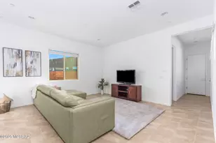 7931 S Desert Indigo Dr, Tucson, AZ 85747 - Photo 15