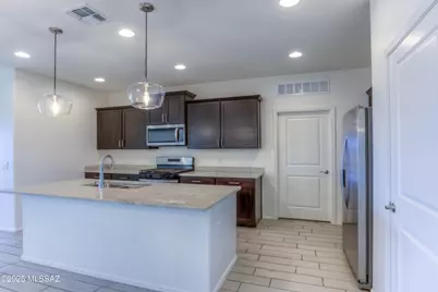 7781 S Candlepine Drive, Tucson, AZ 85757 - Photo 5