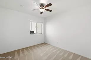 682 W Amber Sun Dr, Green Valley, AZ 85614 - Photo 21