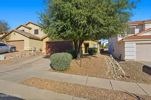 682 W Amber Sun Dr, Green Valley, AZ 85614 - Photo 1