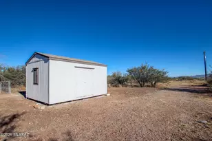 8777 E Ellsworth Ln, Hereford, AZ 85615 - Photo 43