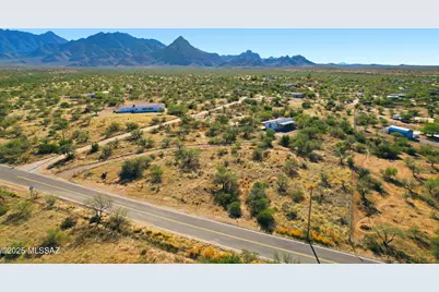 225 W Hawk Wy, Amado, AZ 85645 - Photo 7