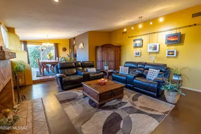 700 E Calle De Cibola, Tucson, AZ 85718 - Photo 11