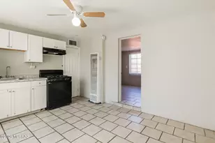 302 W Flores St, Tucson, AZ 85705 - Photo 3