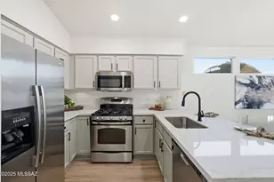 13941 N Trade Winds Way, Oro Valley, AZ 85755 - Photo 13