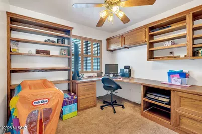 9091 N Ironwood Bluffs Lane, Tucson, AZ 85742 - Photo 23