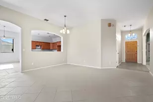 7649 S Pacific Willow Dr, Tucson, AZ 85747 - Photo 7