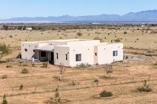 564 W Knox St, Pearce, AZ 85625 - Photo 1