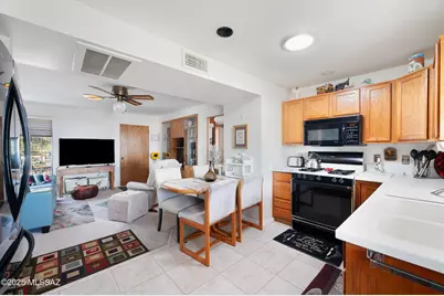 430 S Paseo Pena #B, Green Valley, AZ 85614 - Photo 9