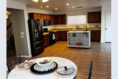 5898 N Dartwhite Drive, Tucson, AZ 85741 - Photo 7