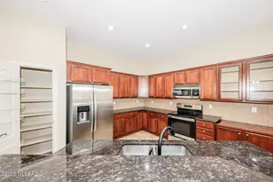 10737 S Miralago Dr, Vail, AZ 85641 - Photo 37