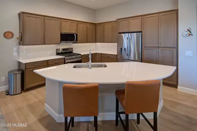 1915 N Banneker Lane, Green Valley, AZ 85614 - Photo 11