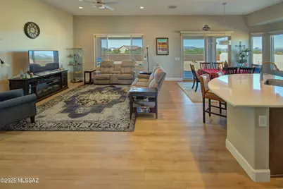 1915 N Banneker Lane, Green Valley, AZ 85614 - Photo 7